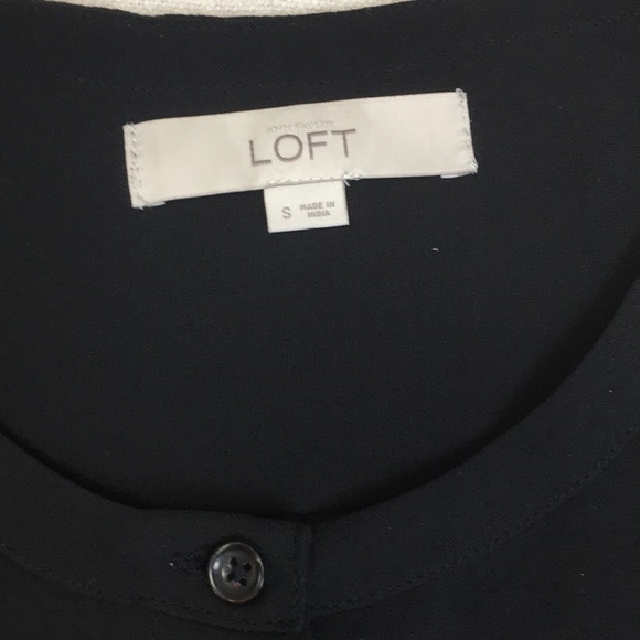 Ann Taylor Loft Blk semi Sheer blouson sleeve top - Picture 4 of 8